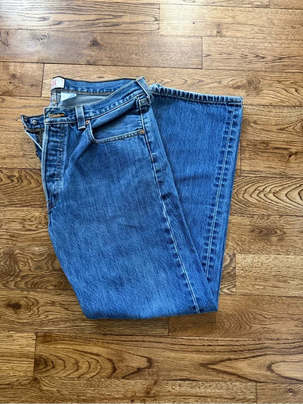 Y2K Levi's Button Fly Straight-Leg Authenticly Distressed Soft Blue Denim Jean